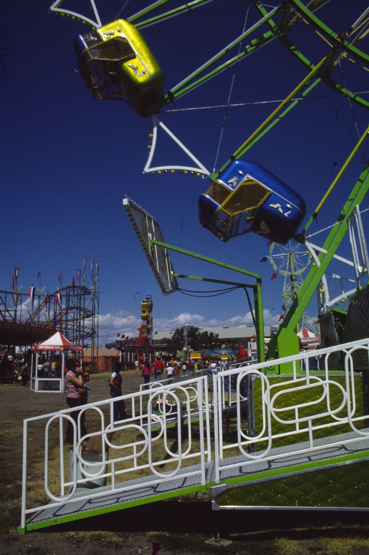 Skydiver ride, 1980